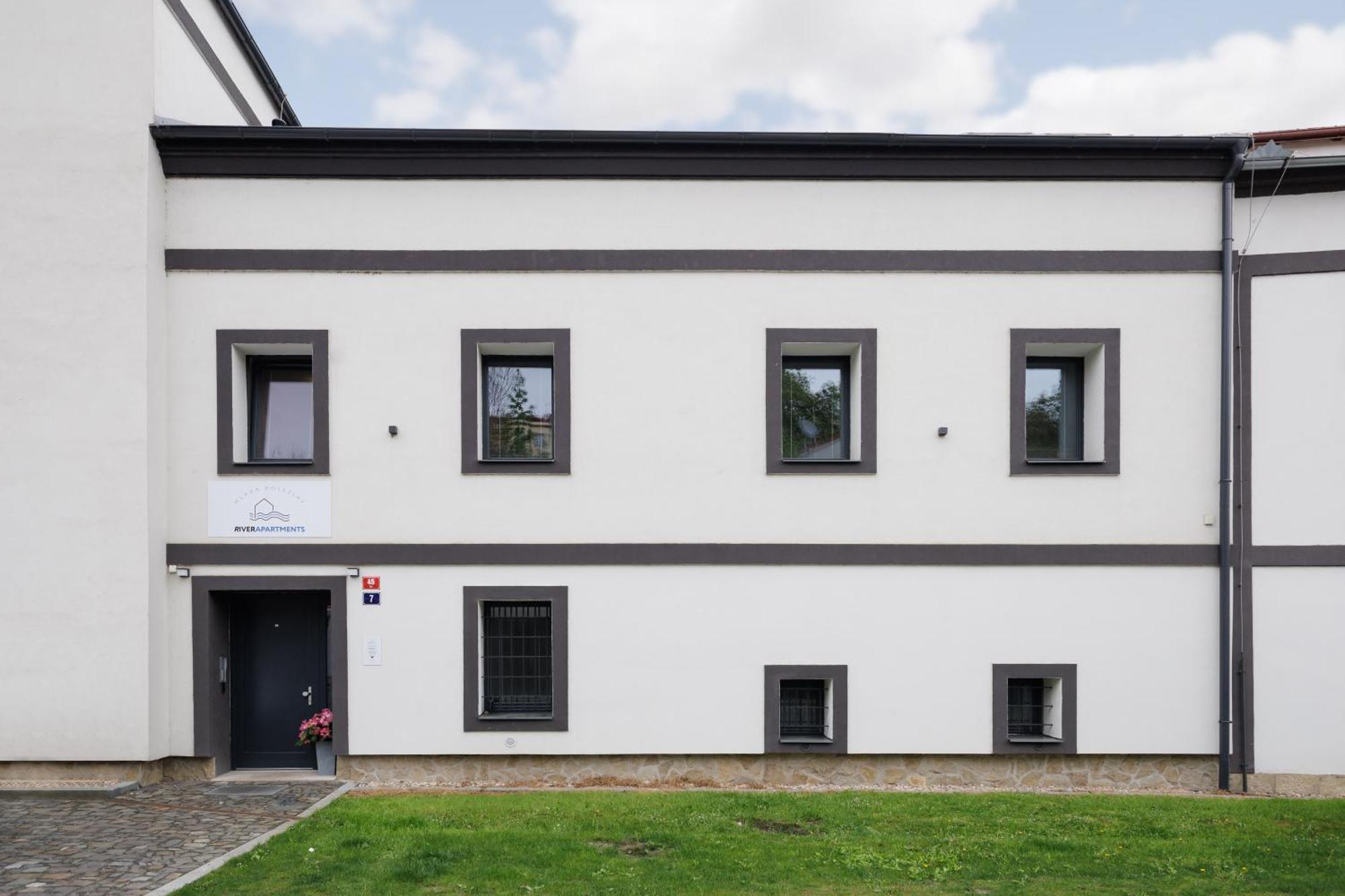 River Apartments Mladá Boleslav Eksteriør billede
